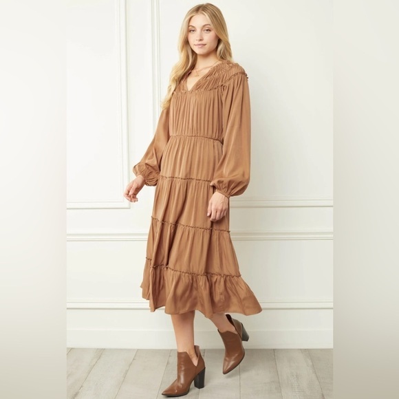 Anthropologie Entro Long-Sleeved Tiered Midi Dress - Picture 1 of 15